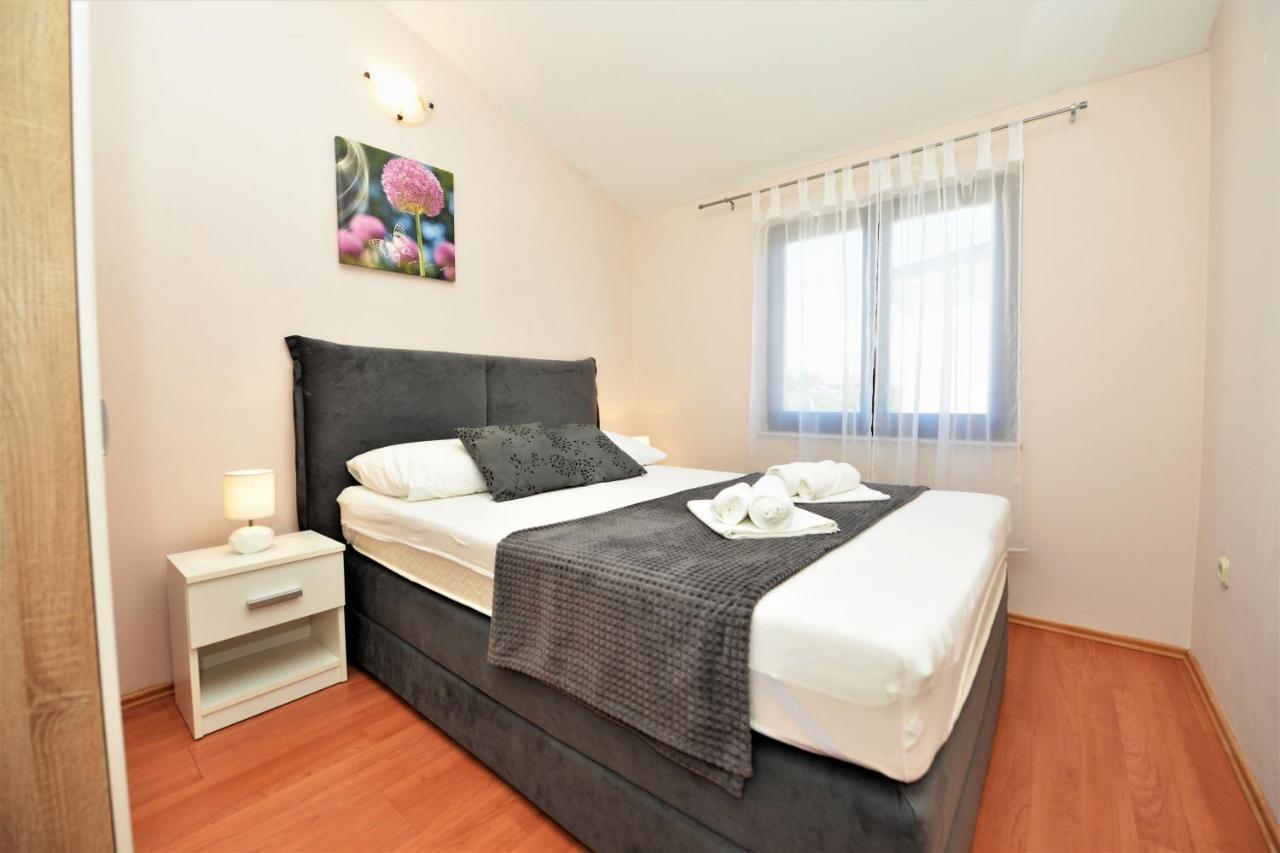 Apartment Lavender Vir Eksteriør bilde