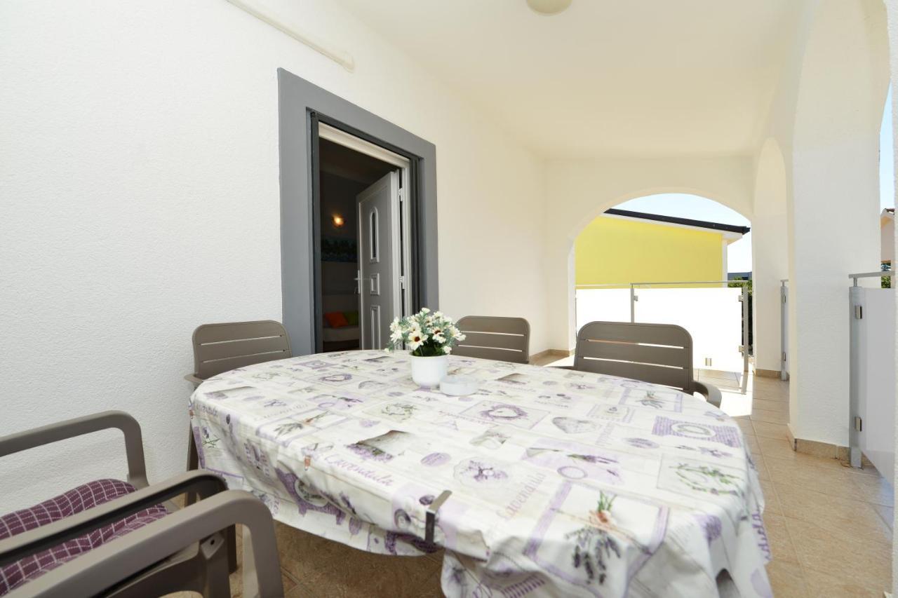 Apartment Lavender Vir Eksteriør bilde