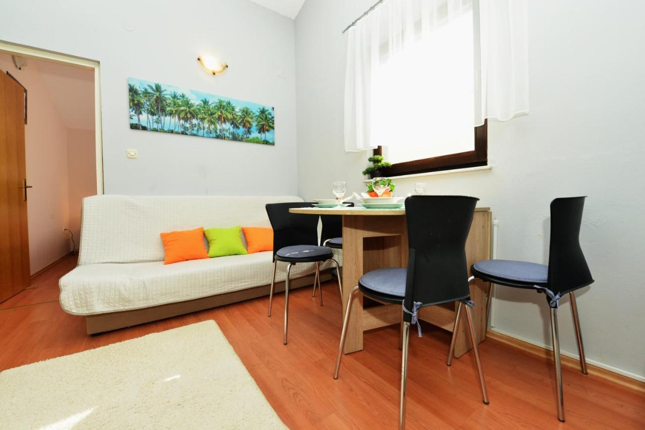 Apartment Lavender Vir Eksteriør bilde