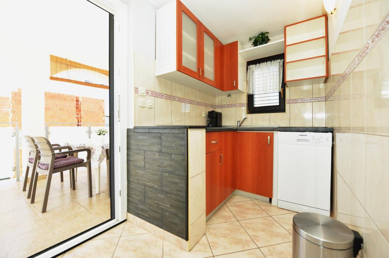 Apartment Lavender Vir Eksteriør bilde