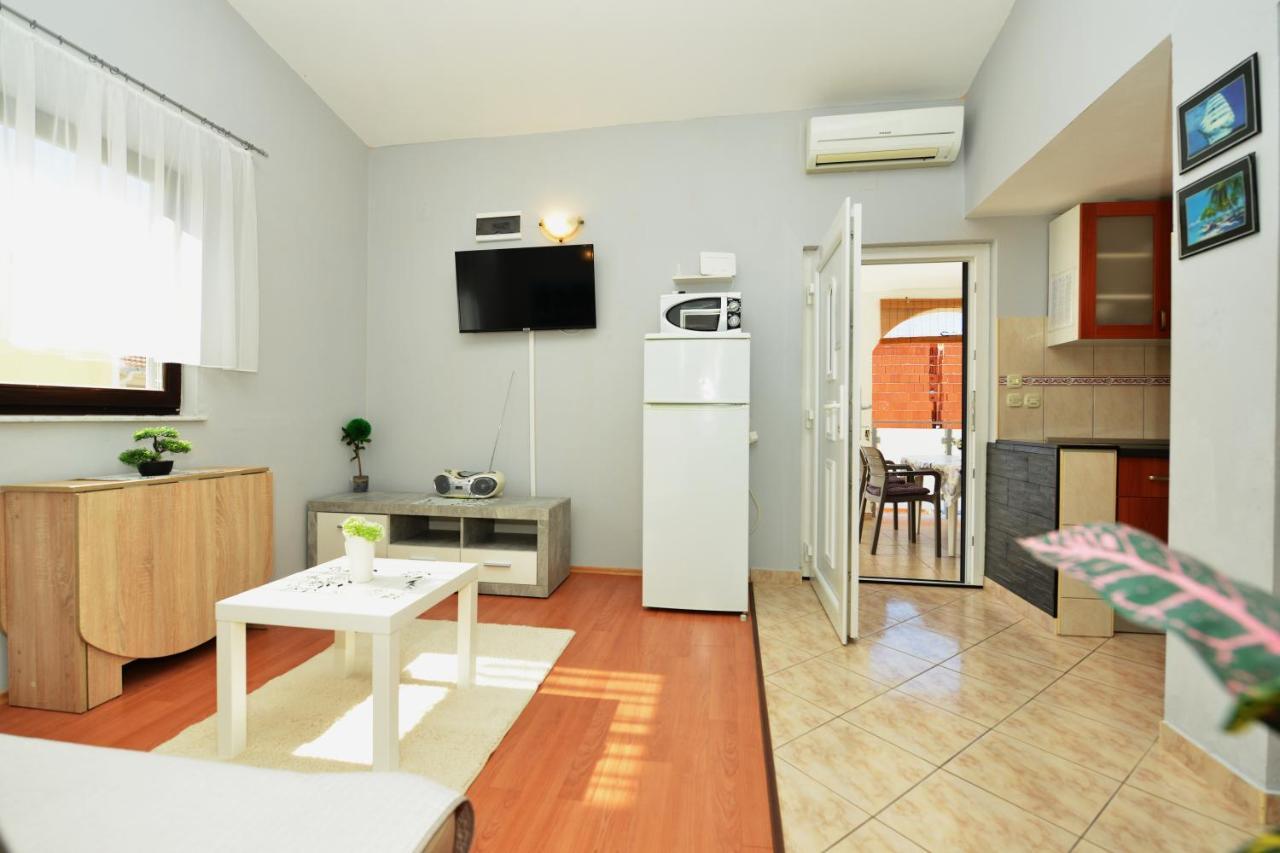 Apartment Lavender Vir Eksteriør bilde